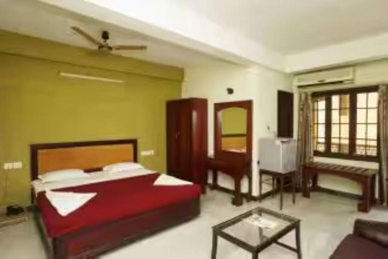 Hotel Soorya Heritage Inn Пондичерри Экстерьер фото